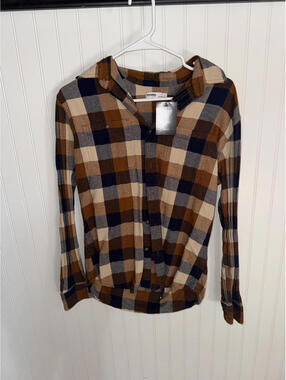 Sonoma Plaid Button-Up Shirt Size Small